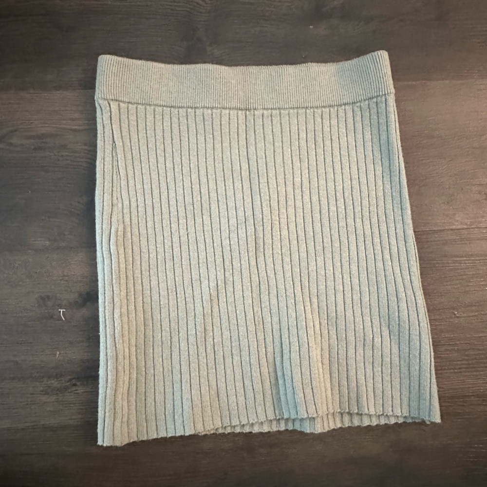 Abercrombie and fitch sweater mini skirt sage green
